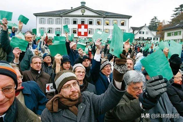 瑞士：人口仅有800多万，瑞士为何却存在四种官方语言？