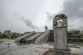 窝囊至极的他，最终凭借一个机会成了大人物图片