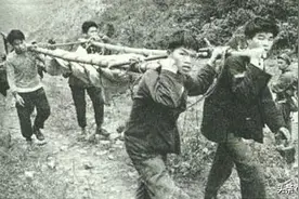对越自卫反击战亲历：问题解决，400余名伤员终于回国了！图片