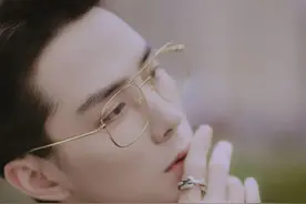 男明星的眼镜杀，这10位男星告诉你，什么才是斯文败类图片