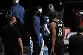 篮网1-0，赢球没人庆祝！纳什：心碎了！阿杜：我会给哈登打电话图片