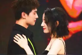 现在炒真人Cp是不是炒过度了？杨洋自己都在说：好尴尬啊图片