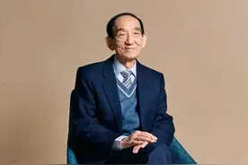 “炒卖商铺”攒700亿身家，揭秘香港“铺王”波叔图片