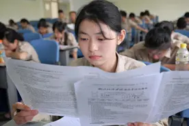 高考刚落下帷幕，衡水中学复读生已“提前开学”，家长直呼不公平图片