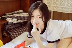 【每日美图01】运动服元气少女满满苹果肌图片