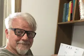 70岁美国网红疫情期间在中国做心脏手术，费用是美国十分之一图片