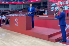 45岁巴特尔成人生赢家，儿女继承母亲容貌，内蒙古篮坛“扛把子”图片