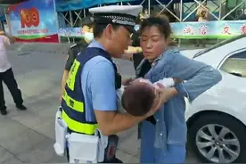 一岁男孩高烧抽搐，从开阳转院，贵阳交警紧急开道送医图片