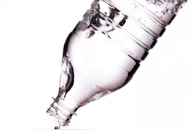 喝了好几年的自来水可燃？我们到底应该喝什么样的水？图片