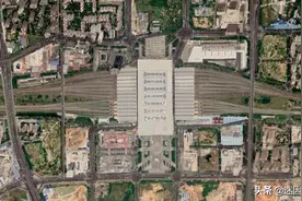 航拍高铁G2837次（成都东-大理）各车站，途经宜宾和昆明图片