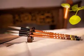 1956年中国为扫盲推行简体字，70年后，为何呼吁恢复繁体字图片