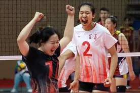 江苏女排球迷好高骛远！吴梦洁竟要取代李盈莹，先入一队再谈后事图片