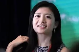 30岁白手起家，48岁花200亿离婚，如今身价990亿的中国女首富图片