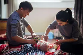 为什么父母都会有“偏心现象”？4个原因，很现实图片