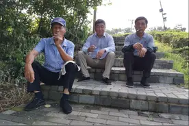 高温下的农民工图片