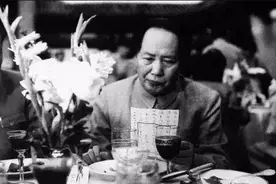 1950年，一名铁匠说他和毛主席是结义兄弟，后来结局怎么样了？图片
