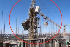 山西大同一在建工地发生塔机顶升事故，施工安全你们有否重视？图片