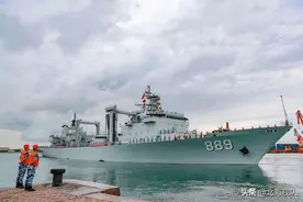 出征！海军第39批护航编队起航赴亚丁湾图片