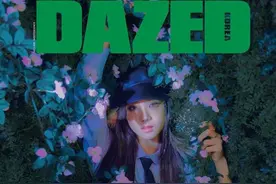 粉墨成员金智秀晒照，唇印上镜可爱四连拍，初尝黑暗风格也唯美图片