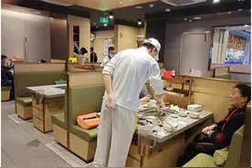 餐饮业月薪5000还招不到人，全是工资低惹的祸？这才是主要原因图片