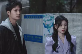 四千年美女，脸垮了图片