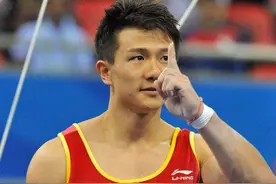 伦敦奥运会上中国队员表现完美却只获得银牌，被裁判偷走的金牌图片