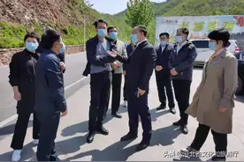 河北省文化和旅游厅党组书记、厅长那书晨赴石家庄鹿泉区检查“五一”假期工作图片