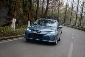 试驾了卡罗拉双擎和燃油版之后，聊聊该买燃油还是混动图片