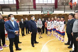 「央视快评」立大志 明大德 成大才 担大任图片