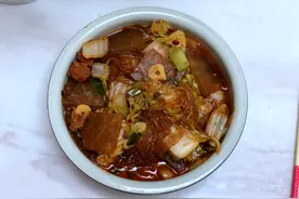 北方宴席上的大烩菜，好吃不好看，天冷来一碗，吃完浑身都舒坦图片