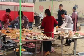 炒乌贼掌握这个小技巧，香辣有嚼劲，吃出家乡大席小炒的味道图片