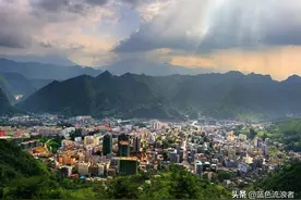 距重庆400公里的县，夏日平均气温25℃，避暑的人都说找对了地方图片