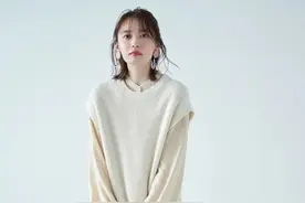 优衣库的云朵衫火了！一衣多穿法，入秋第一件长袖就买它图片