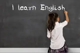 哒哒英语被指擅改课程引家长投诉，有家长称“班主任用孩子信息相威胁”图片