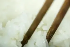 地地道道的南方小伙，教你在家咋用电饭煲，蒸出粒粒分明的大米饭