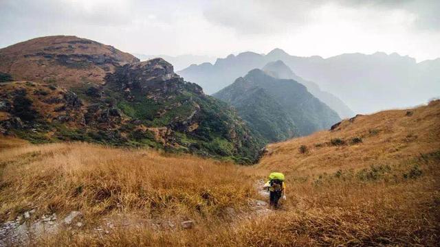 跟着郑州户外驴友团，徒步中国十大非著名山峰