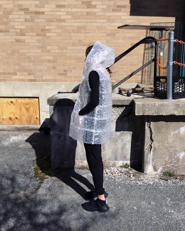 羽毛球变拖鞋，梵高滑滑板，这些脑洞大开的宝藏博主每天在干嘛？