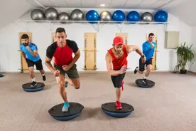 韧带断裂仍夺全省长跑冠军！前叉术后如何成为风一样的男子？图片