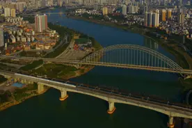 南宁“火力全开”，迎来420米高的地标建筑，但落户龙岗备受争议图片