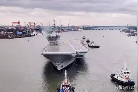 印度航母没球鼻艏真是设计失误？图纸出自西方，小鹰级也没球鼻艏图片