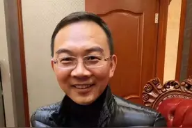 48岁郎永淳心塞发文：身无分文求助路人被冷遇，走8000步才吃上饭图片