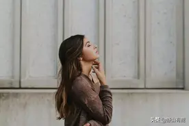 心理学：内心极度“阴暗”的人，往往有这4种心态，别靠得太近图片