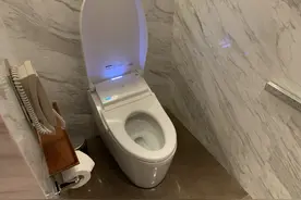 智能马桶优缺点大解析，未装修的朋友们，要做到选购时“智斗”图片