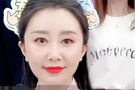 33岁舒畅转行成主播太成功，排名已超一姐张庭！口才出众获盛赞图片