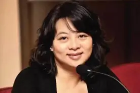 热门编剧六六坎坷婚姻 写什么火什么 天赋和才华成就了现在的她图片