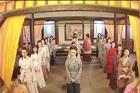卖唱女子成为皇后前，衣衫褴褛的父亲来相认，狠心不相认视频封面