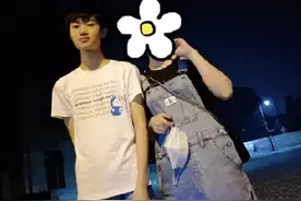 主播临界爆料大瓜：Knight非要约我女朋友单独吃饭图片