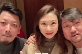 喜剧演员贾冰妻子正面照曝光，以为是老夫少妻，没想到只差2岁图片