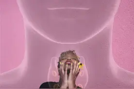 甲状旁腺和甲状腺是一回事吗？协和专家提醒：甲状旁腺是人体不可忽视的腺体图片