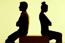 恋爱9年，领证前3天分手：爱情长跑中，最重要的是这件事图片